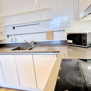  Apartment - Stunning Riverside United Kingdom